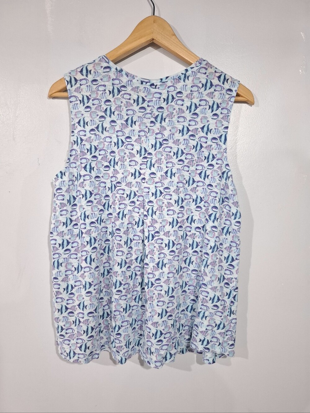 J. Jill Love Linen Blue and Navy Fish Patterned Sleeveless Tank 100% Linen Sz L - Picture 3 of 9